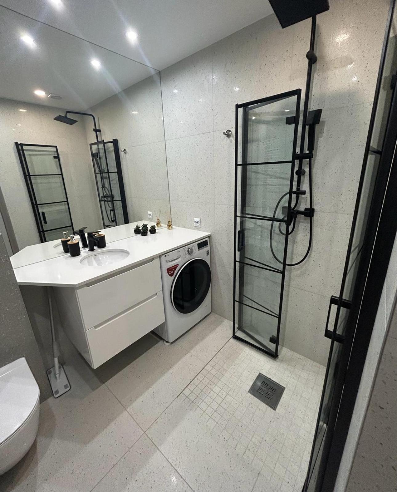 Apartment Targowa L11 Lublin Bagian luar foto